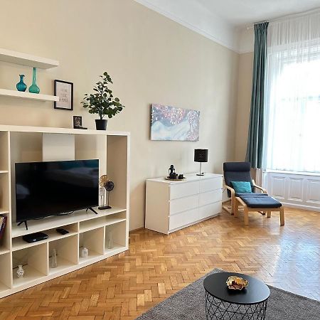 Orangehomes Peaceful Apartment Next To Central Market Hall Budapeste Exterior foto