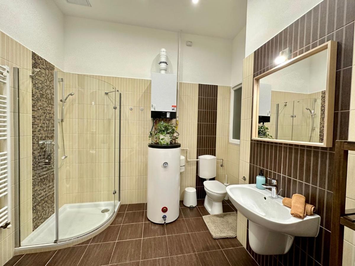 Orangehomes Peaceful Apartment Next To Central Market Hall Budapeste Exterior foto