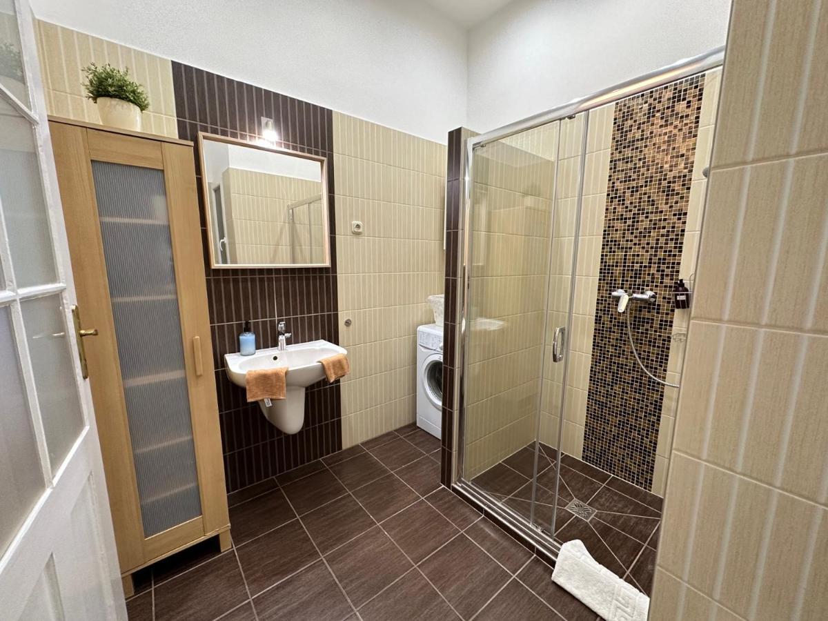 Orangehomes Peaceful Apartment Next To Central Market Hall Budapeste Exterior foto